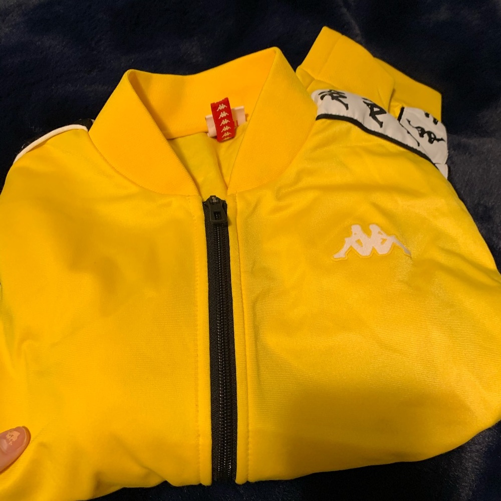 Yellow kappa cropped sweater